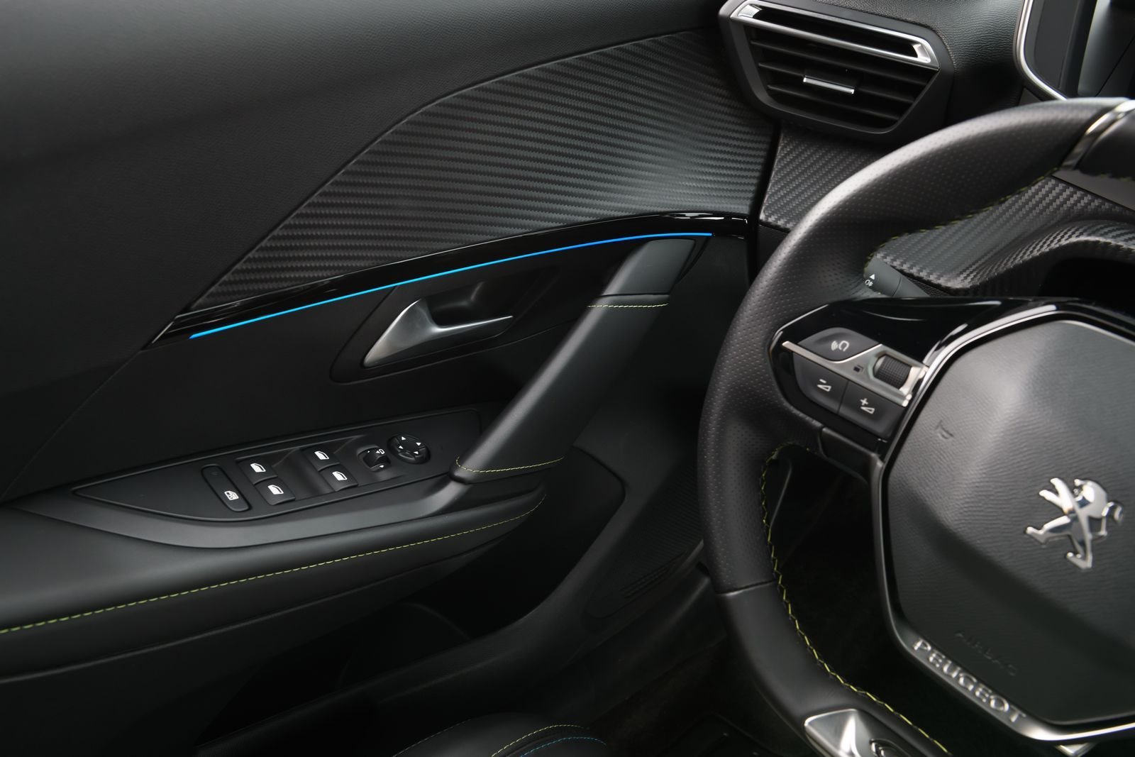 2022 - PEUGEOT E-208 GT, foto 97