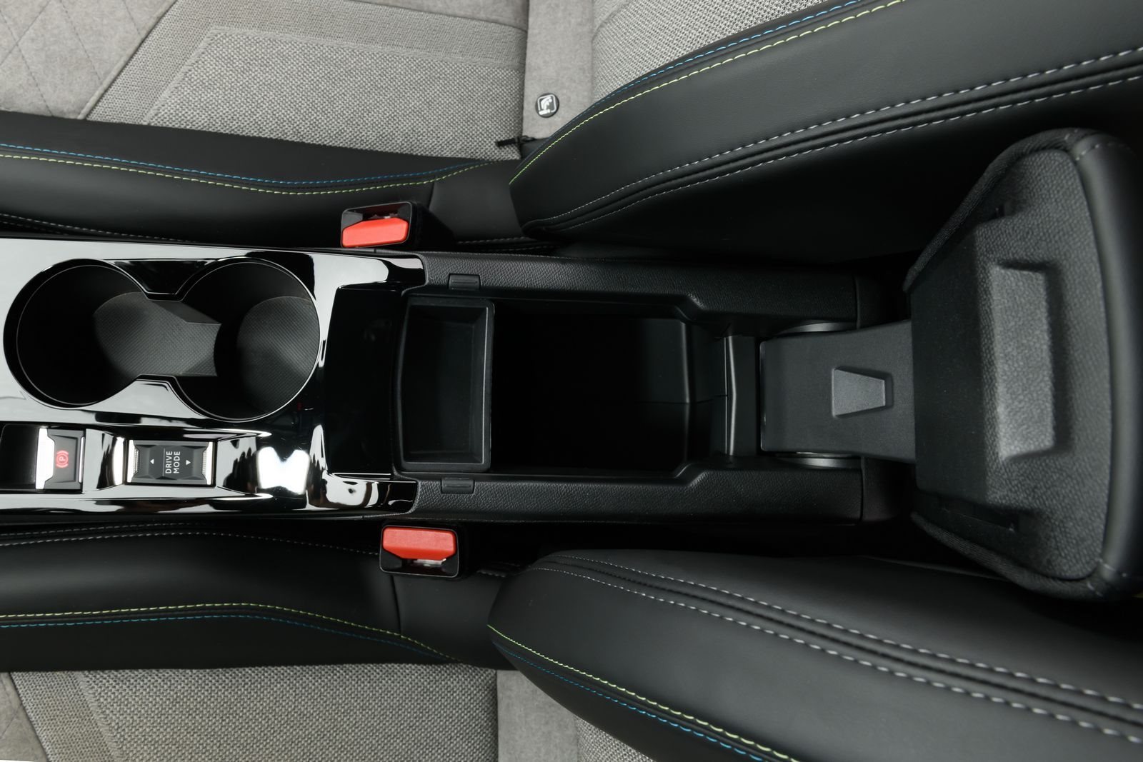 2022 - PEUGEOT E-208 GT, foto 99