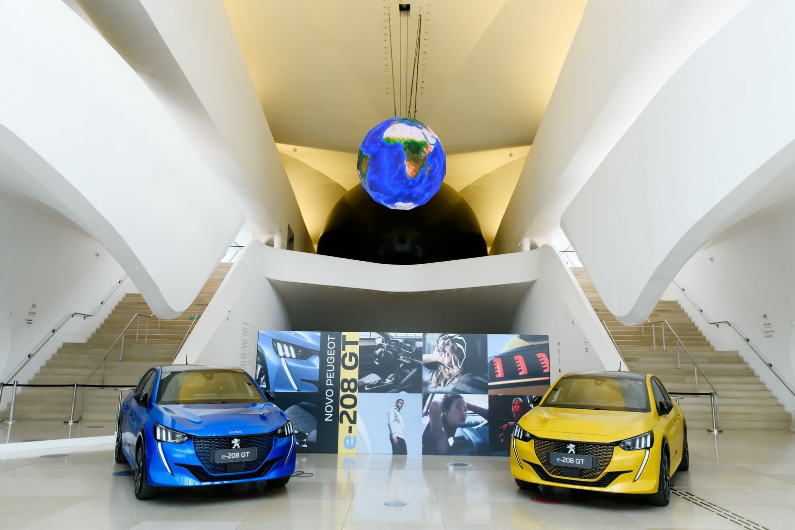 2022 - PEUGEOT E-208 GT, foto 100