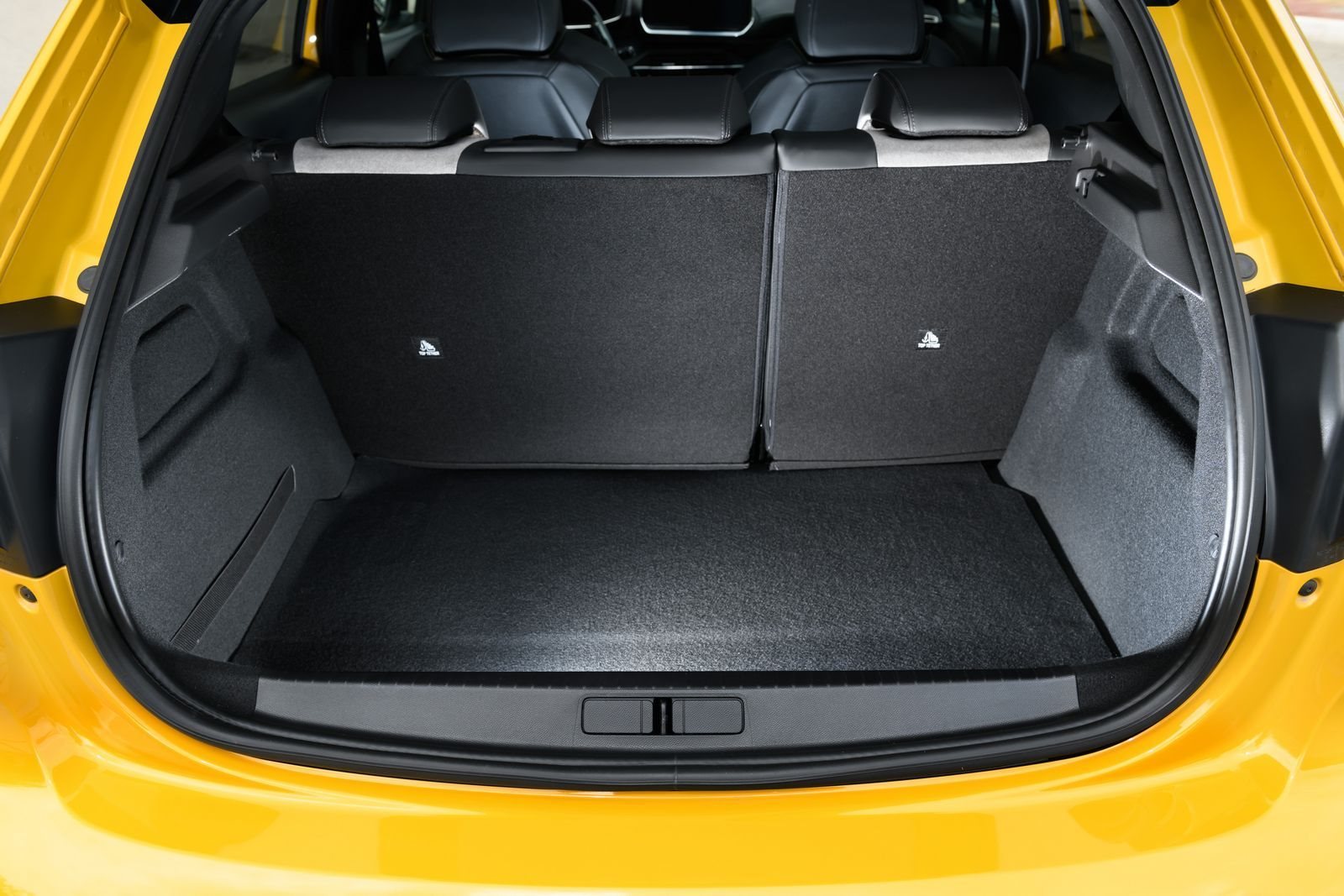 2022 - PEUGEOT E-208 GT, foto 115