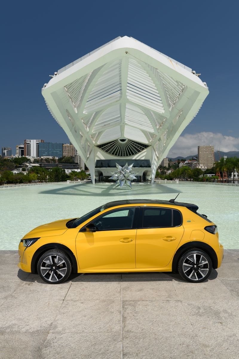 2022 - PEUGEOT E-208 GT, foto 131