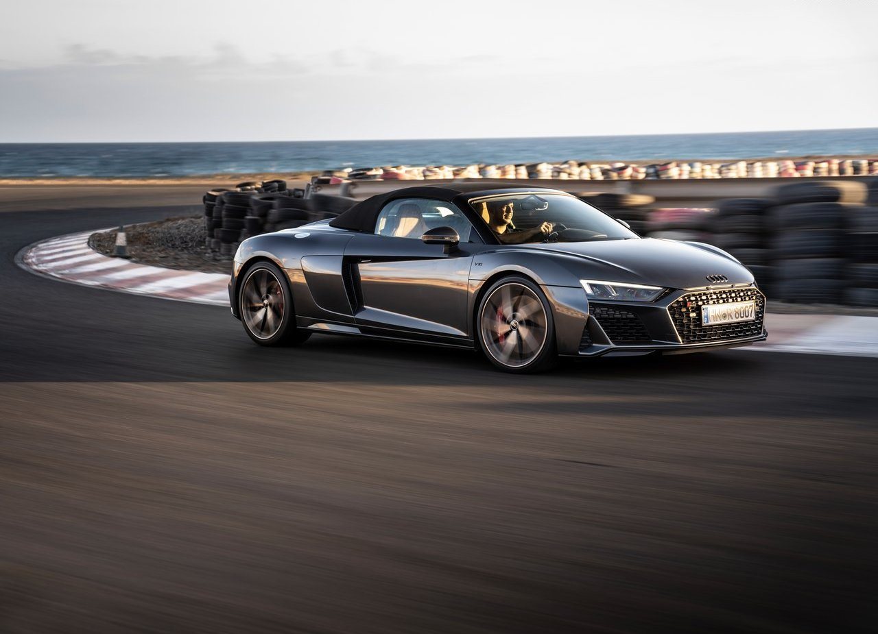 AUDI R8 V10 PERFORMANCE RWD SPYDER, foto 10