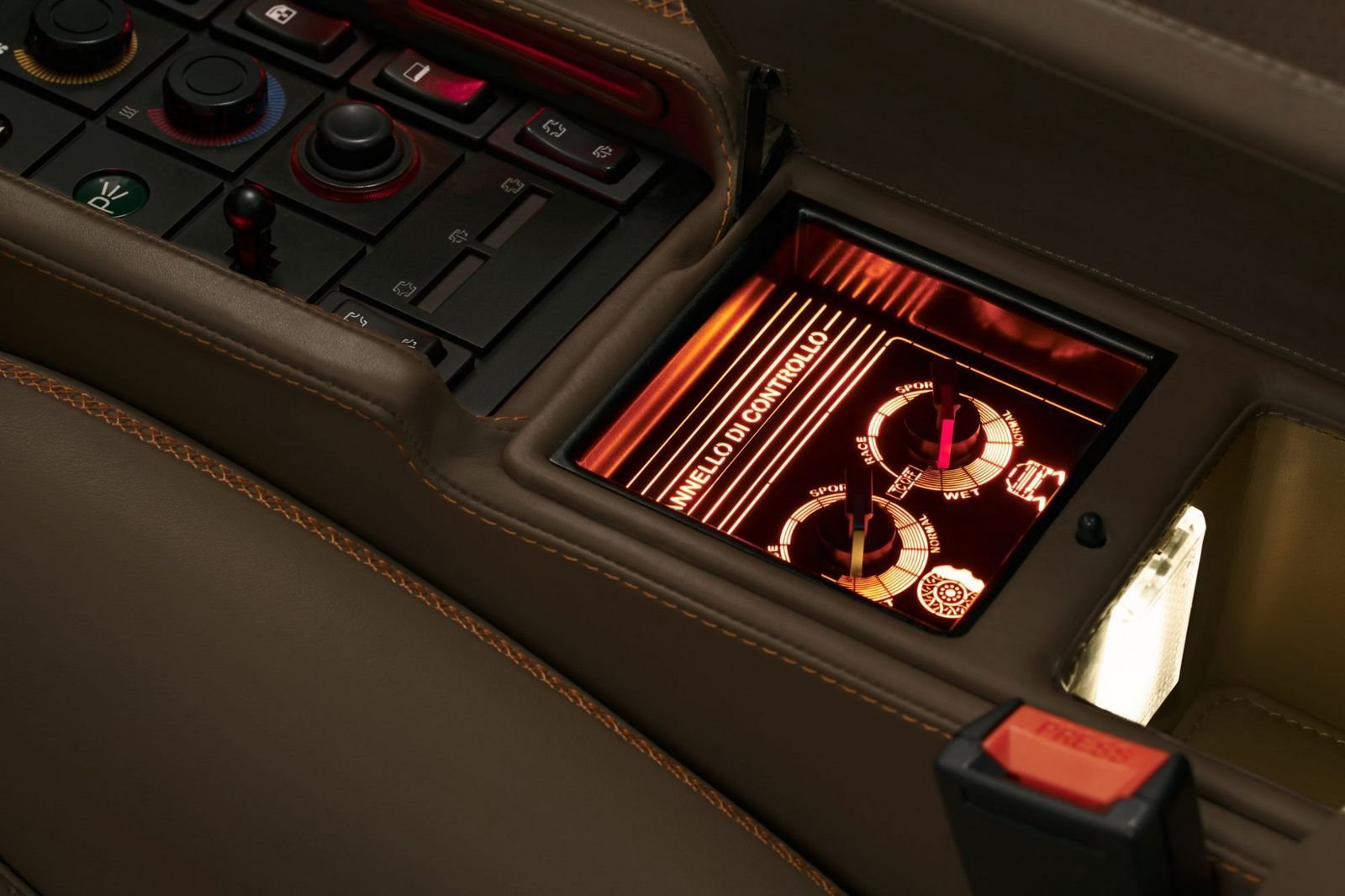 FERRARI TESTAROSSA RESTOMOD BY OFFICINE FIORAVANTI, foto 15