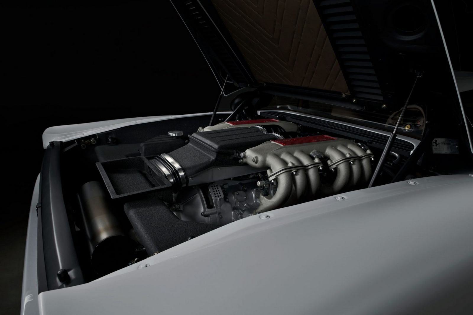 FERRARI TESTAROSSA RESTOMOD BY OFFICINE FIORAVANTI, foto 16