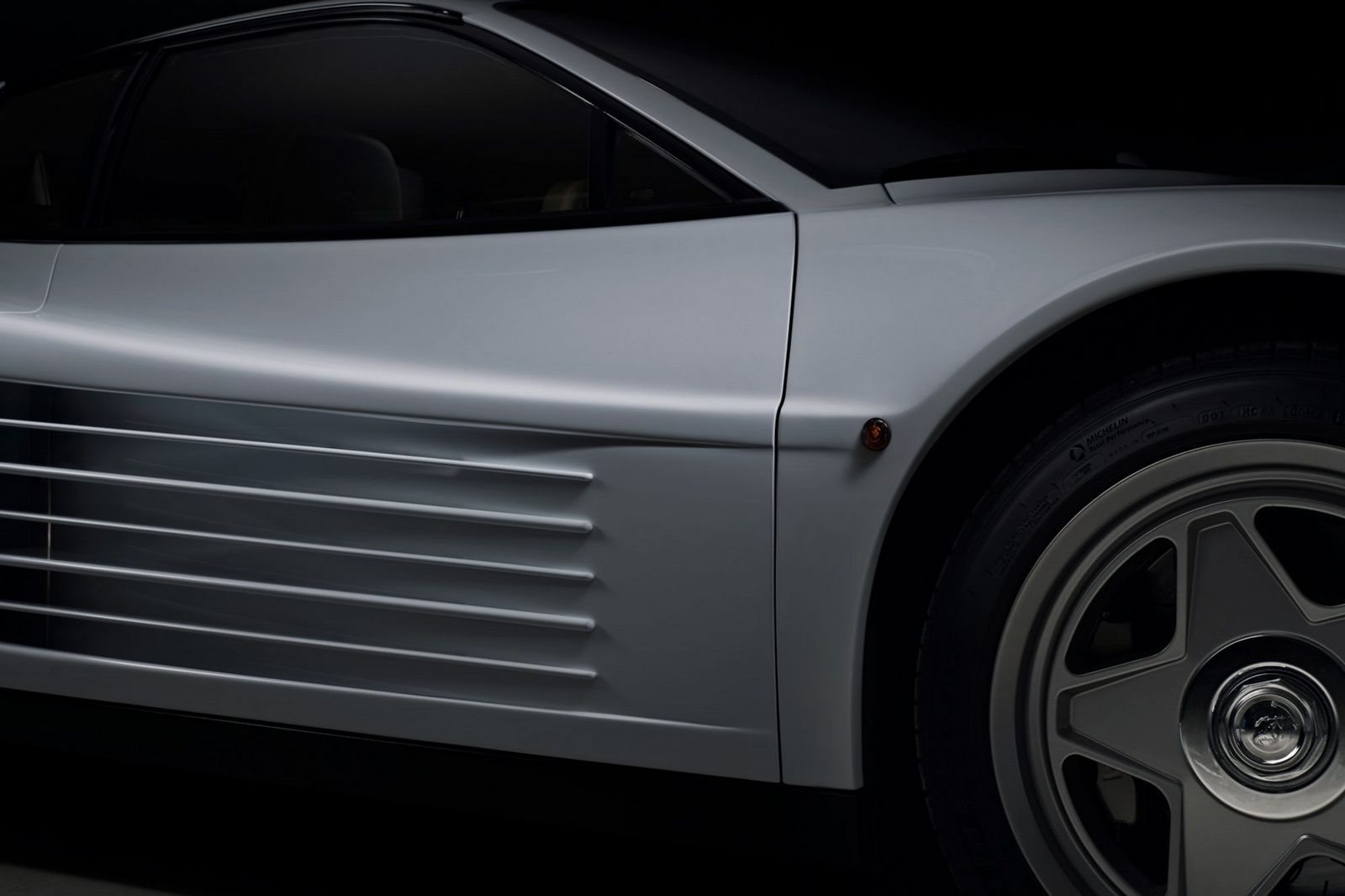 FERRARI TESTAROSSA RESTOMOD BY OFFICINE FIORAVANTI, foto 19