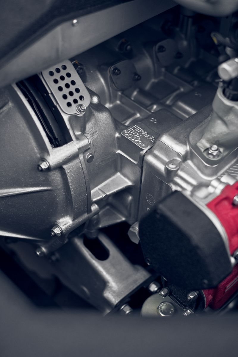 FERRARI TESTAROSSA RESTOMOD BY OFFICINE FIORAVANTI, foto 38