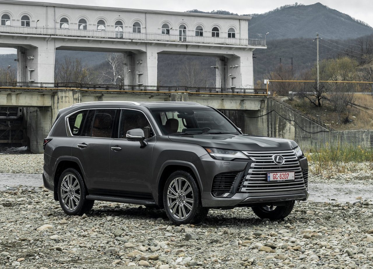 LEXUS LX, foto 3