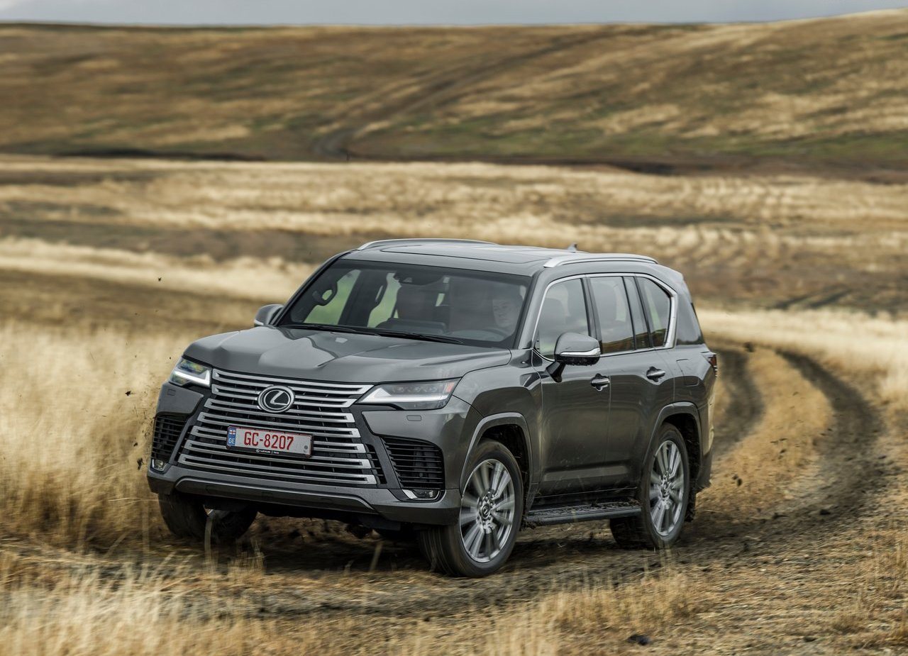 LEXUS LX, foto 17