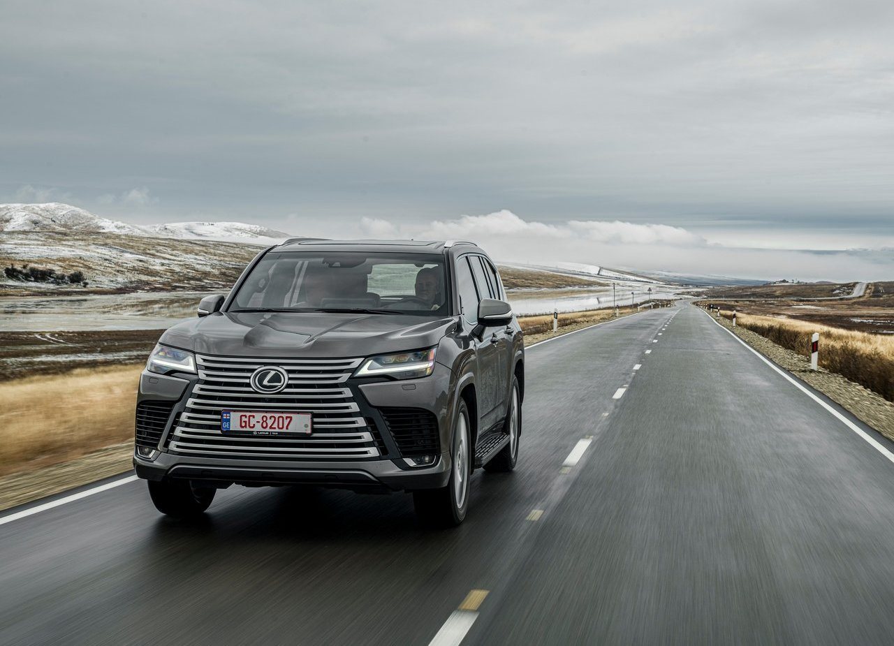LEXUS LX, foto 18