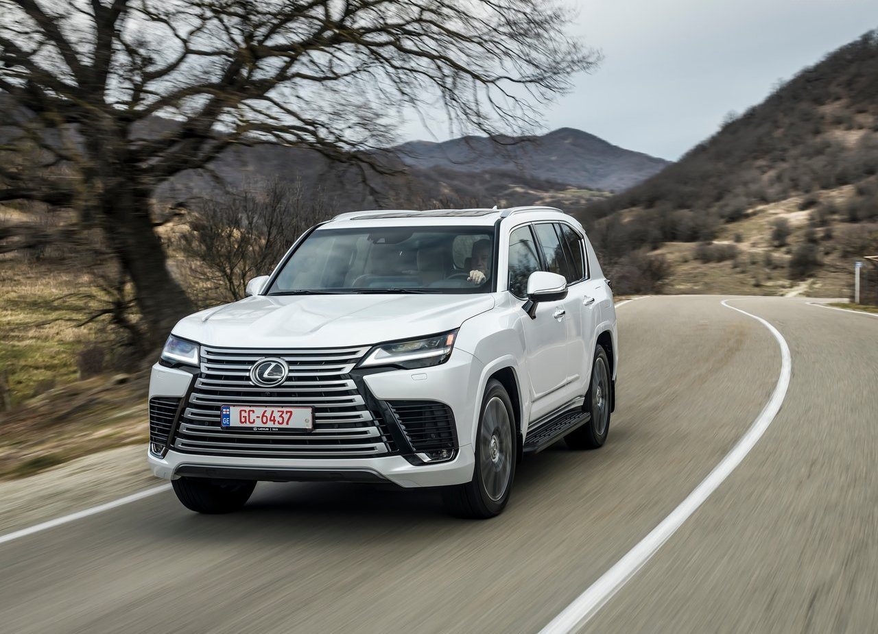 LEXUS LX, foto 30