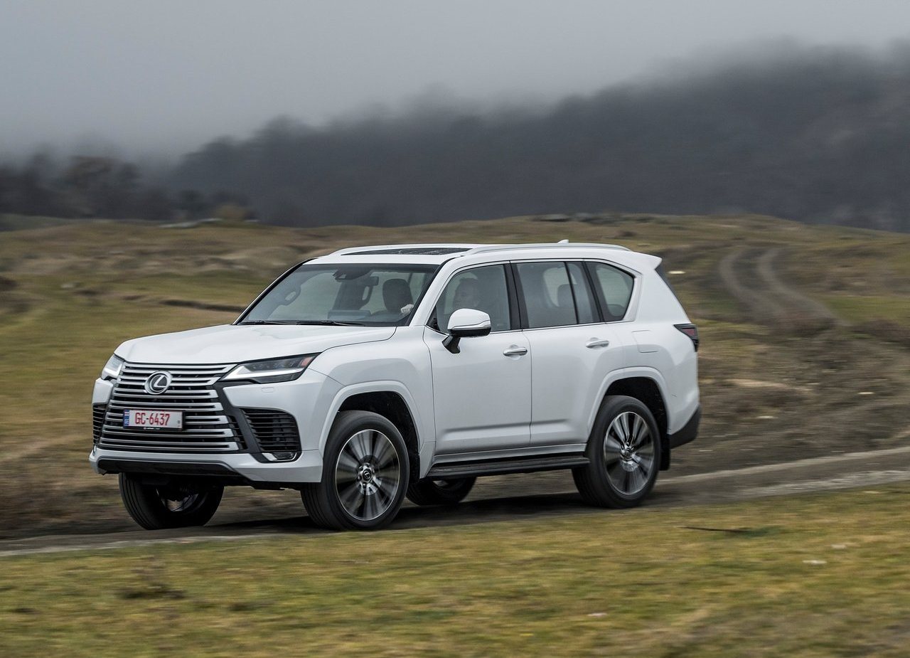 LEXUS LX, foto 43
