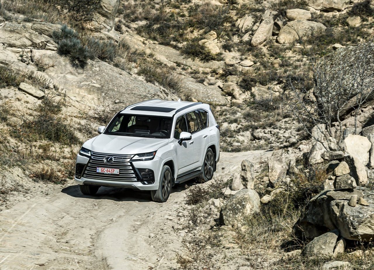LEXUS LX, foto 44