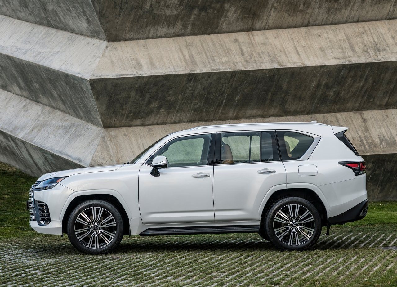 LEXUS LX, foto 51