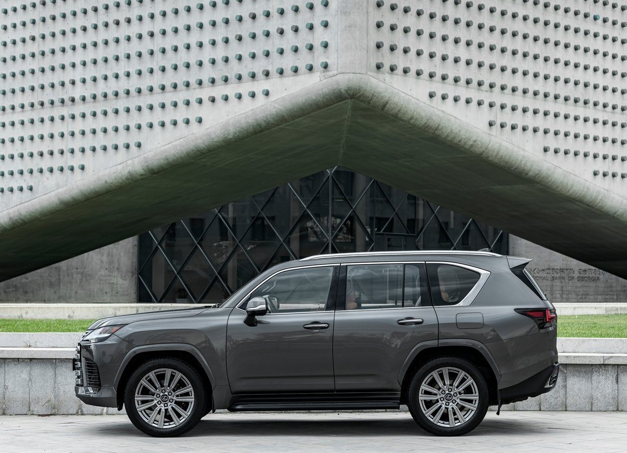 LEXUS LX, foto 52