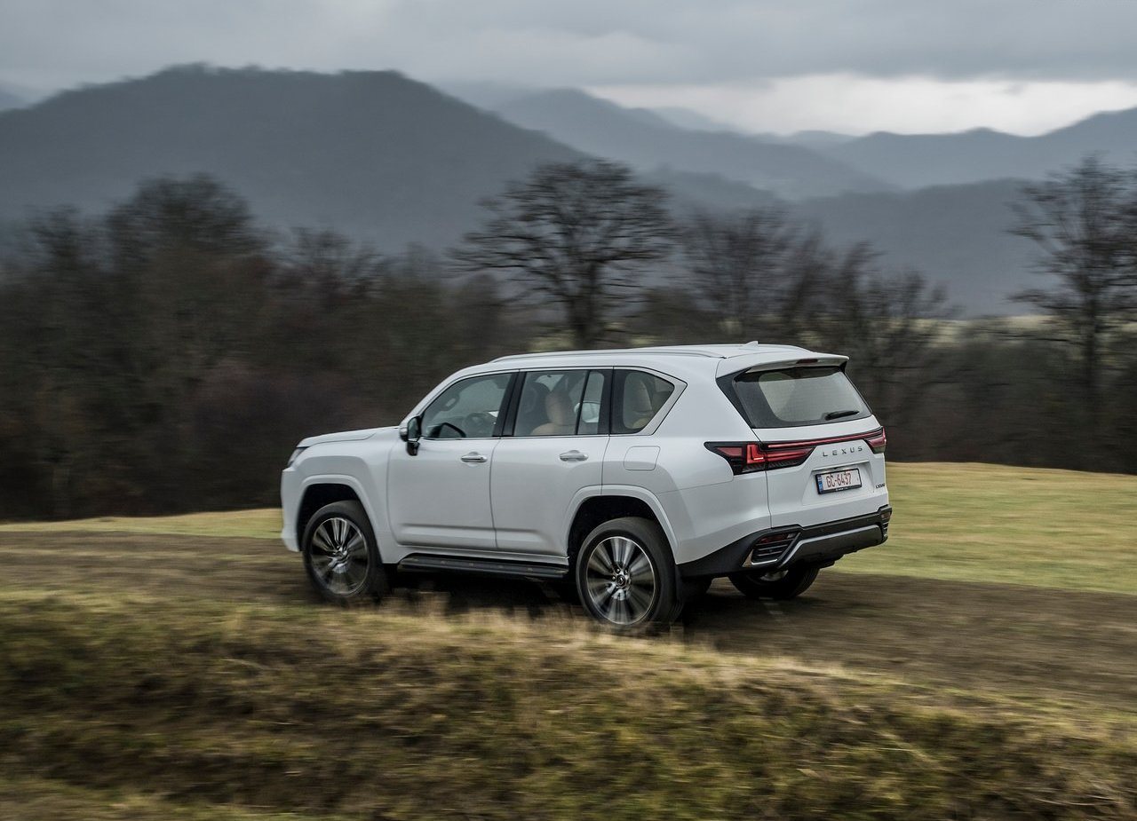 LEXUS LX, foto 74