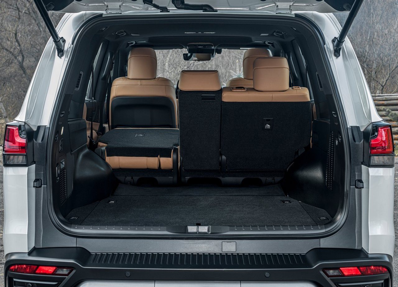 LEXUS LX, foto 159