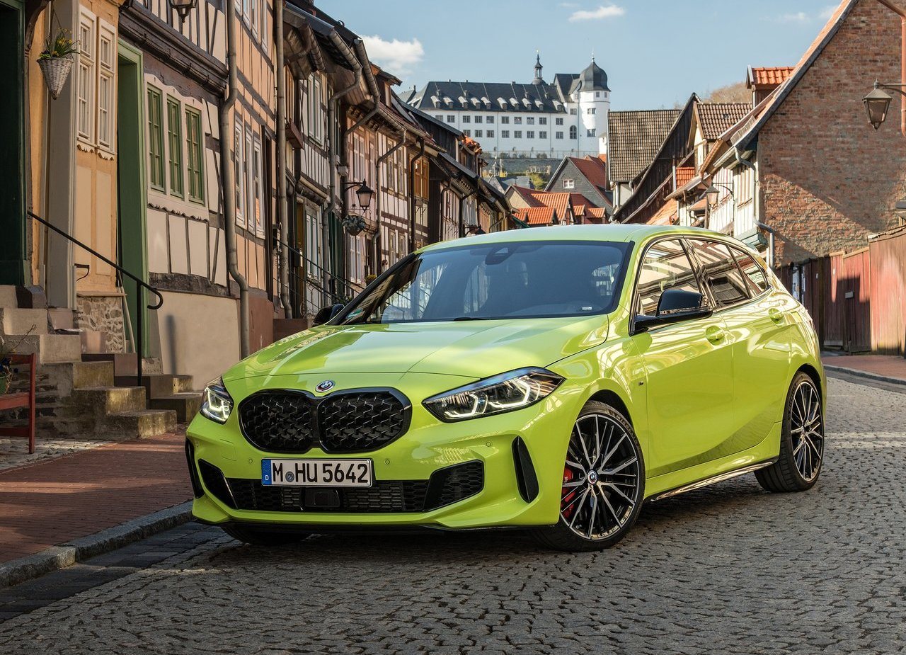 2022 - BMW M135i 5 DOORS xDRIVE, foto 2