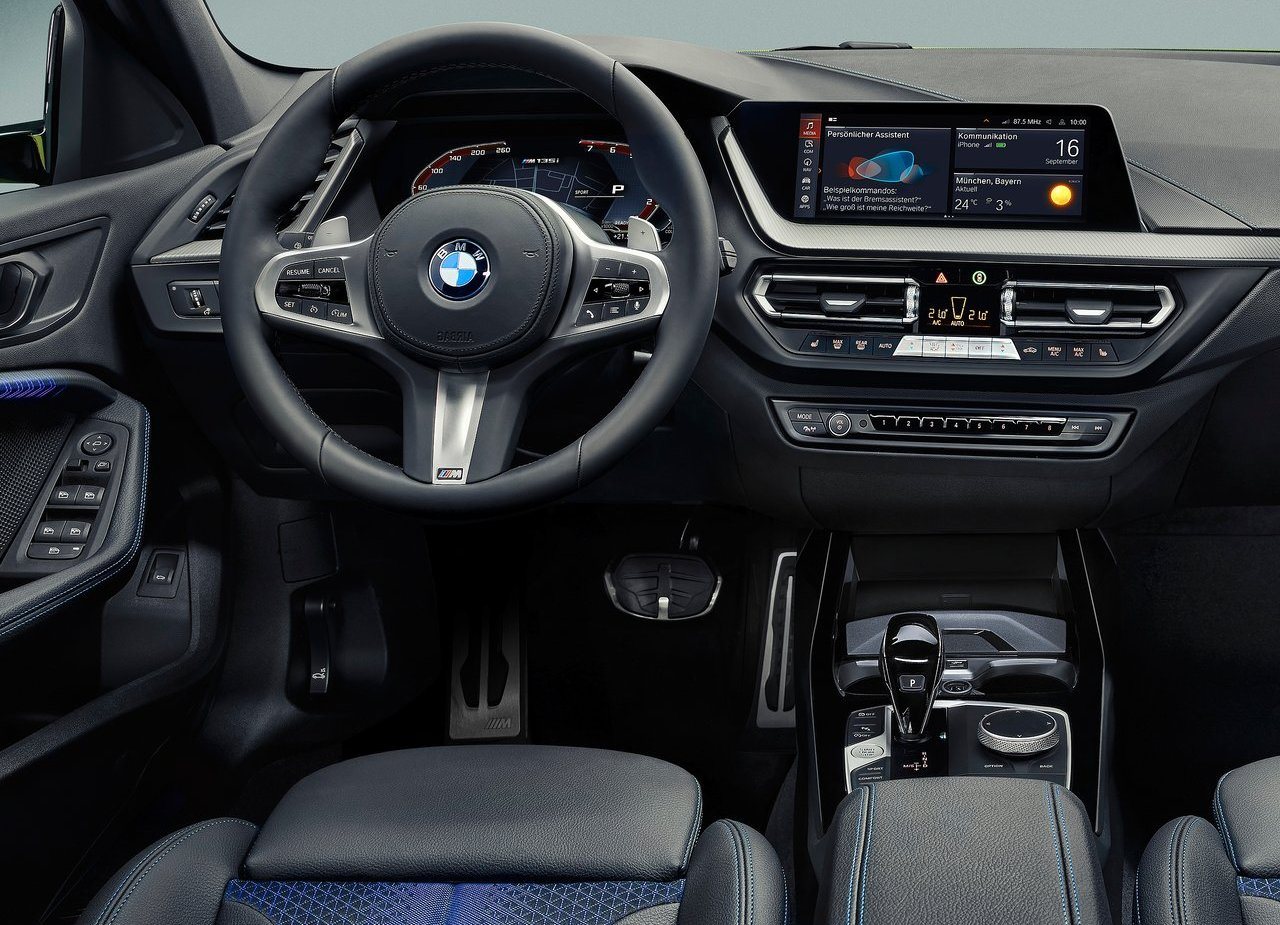 2022 - BMW M135i 5 DOORS xDRIVE, foto 68