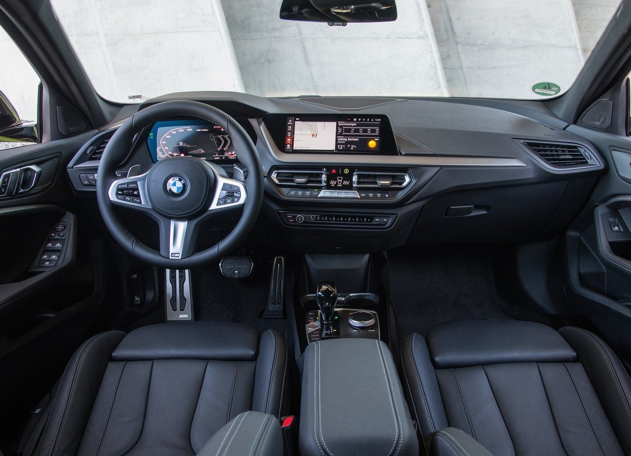 2022 - BMW M135i 5 DOORS xDRIVE, foto 70