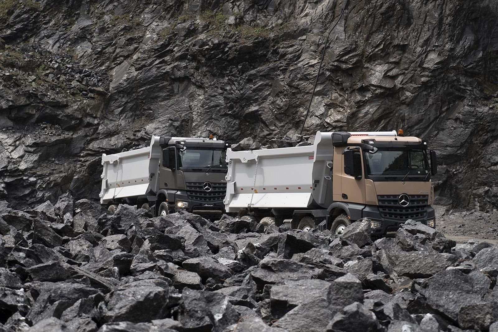 2022 - MERCEDES-BENZ AROCS 8X4, foto 13