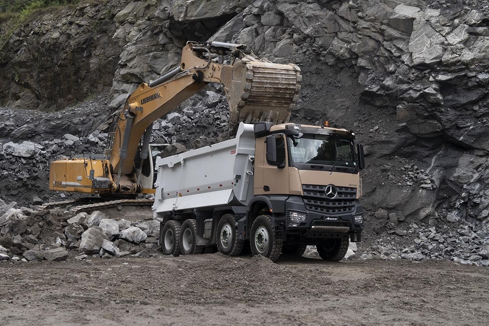 2022 - MERCEDES-BENZ AROCS 8X4, foto 16