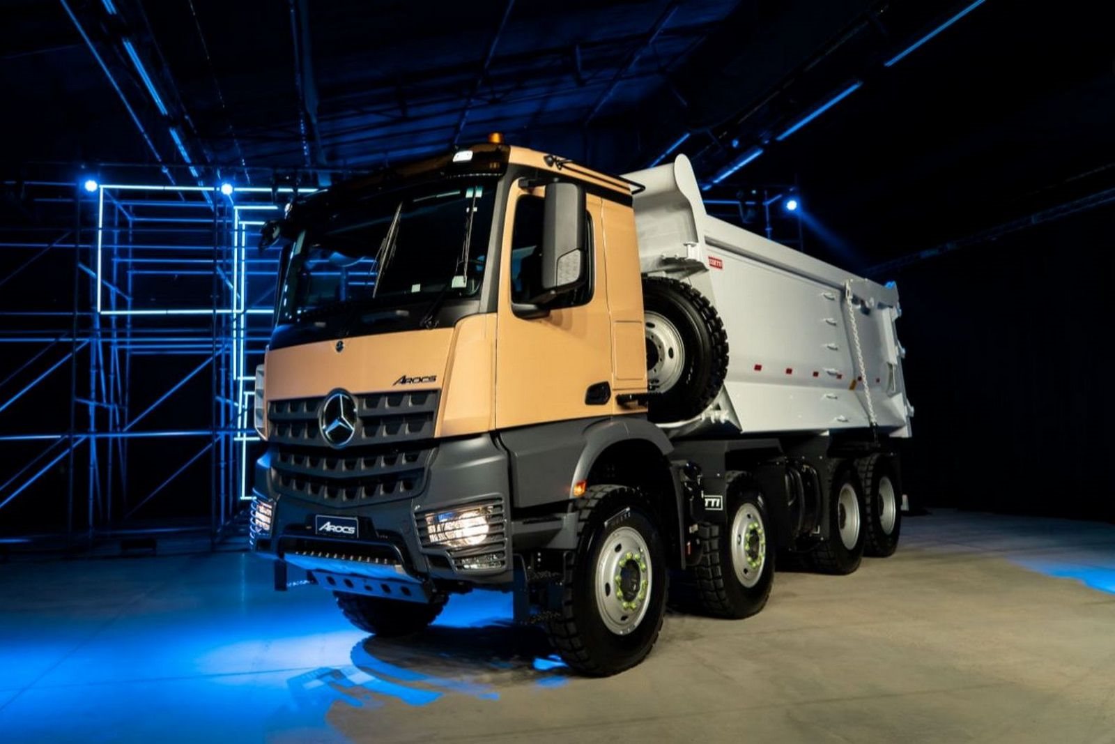 2022 - MERCEDES-BENZ AROCS 8X4, foto 19
