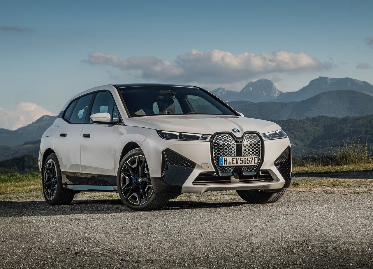 2022 - BMW iX xDRIVE50, foto 1