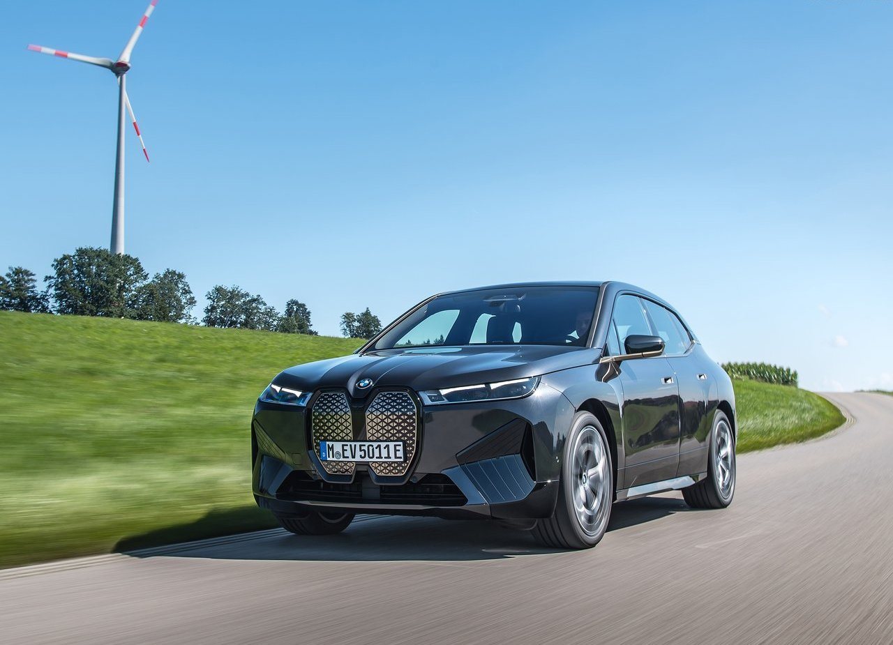 2022 - BMW iX xDRIVE50, foto 11