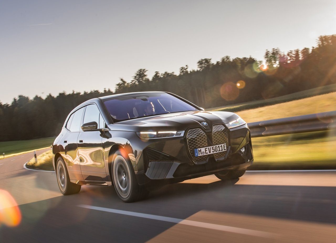 2022 - BMW iX xDRIVE50, foto 13