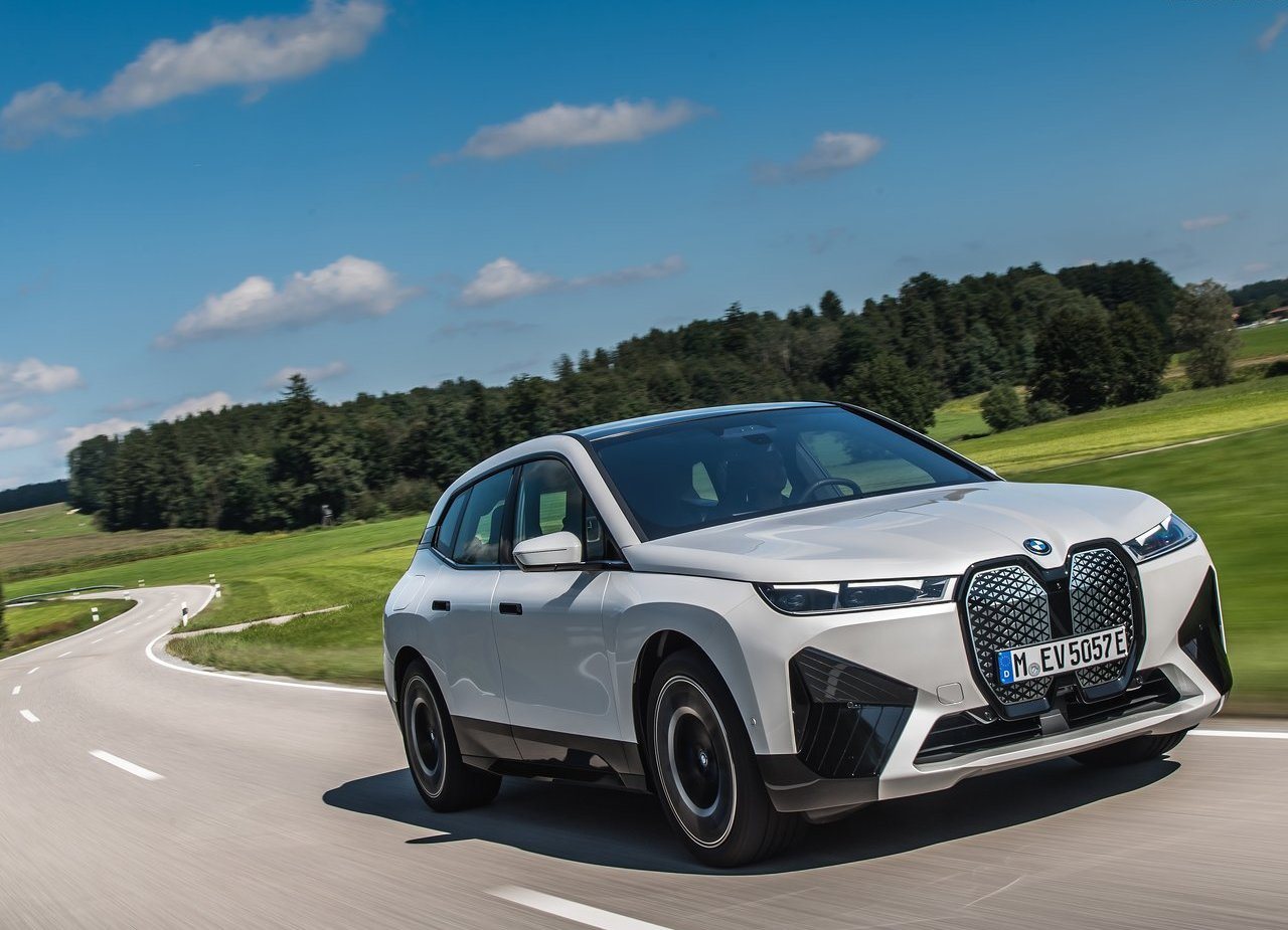 2022 - BMW iX xDRIVE50, foto 16