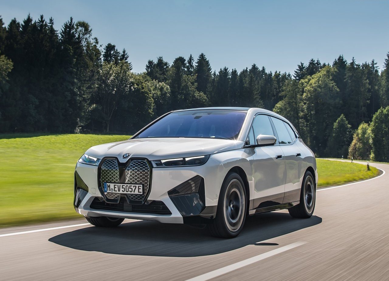 2022 - BMW iX xDRIVE50, foto 18