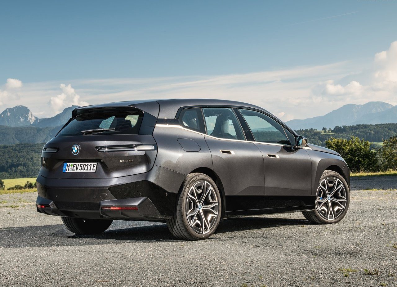 2022 - BMW iX xDRIVE50, foto 33