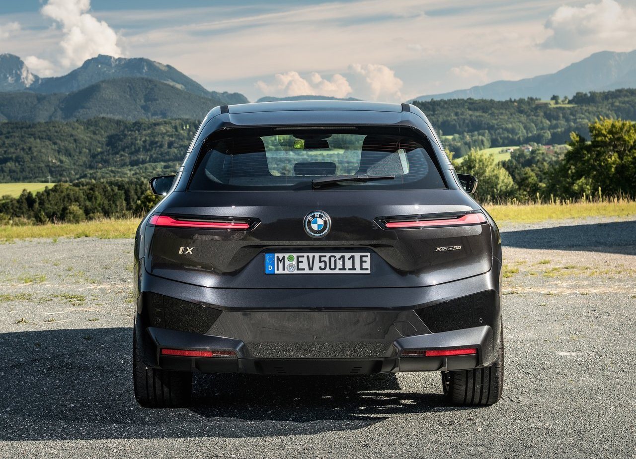 2022 - BMW iX xDRIVE50, foto 48