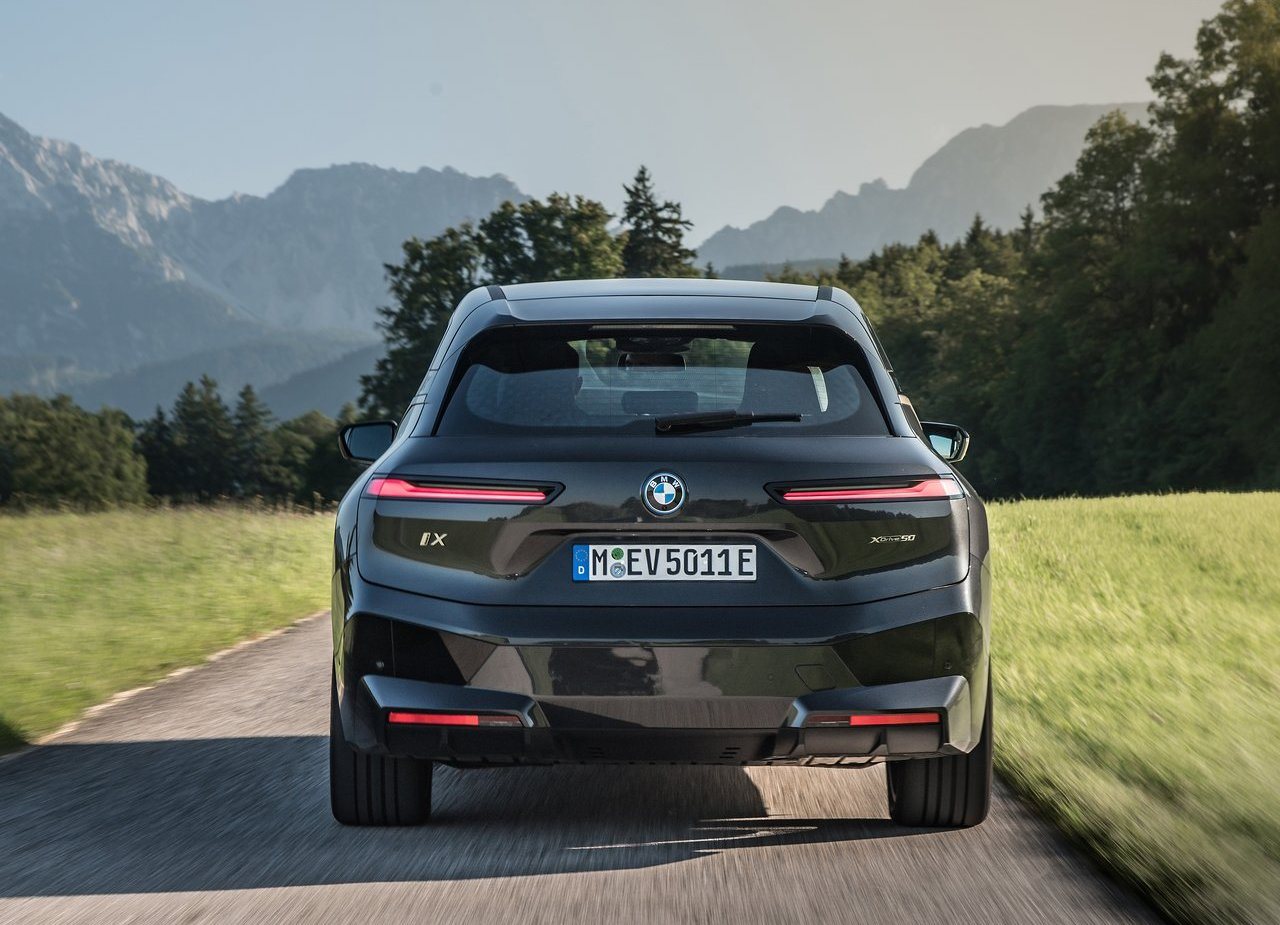 2022 - BMW iX xDRIVE50, foto 49