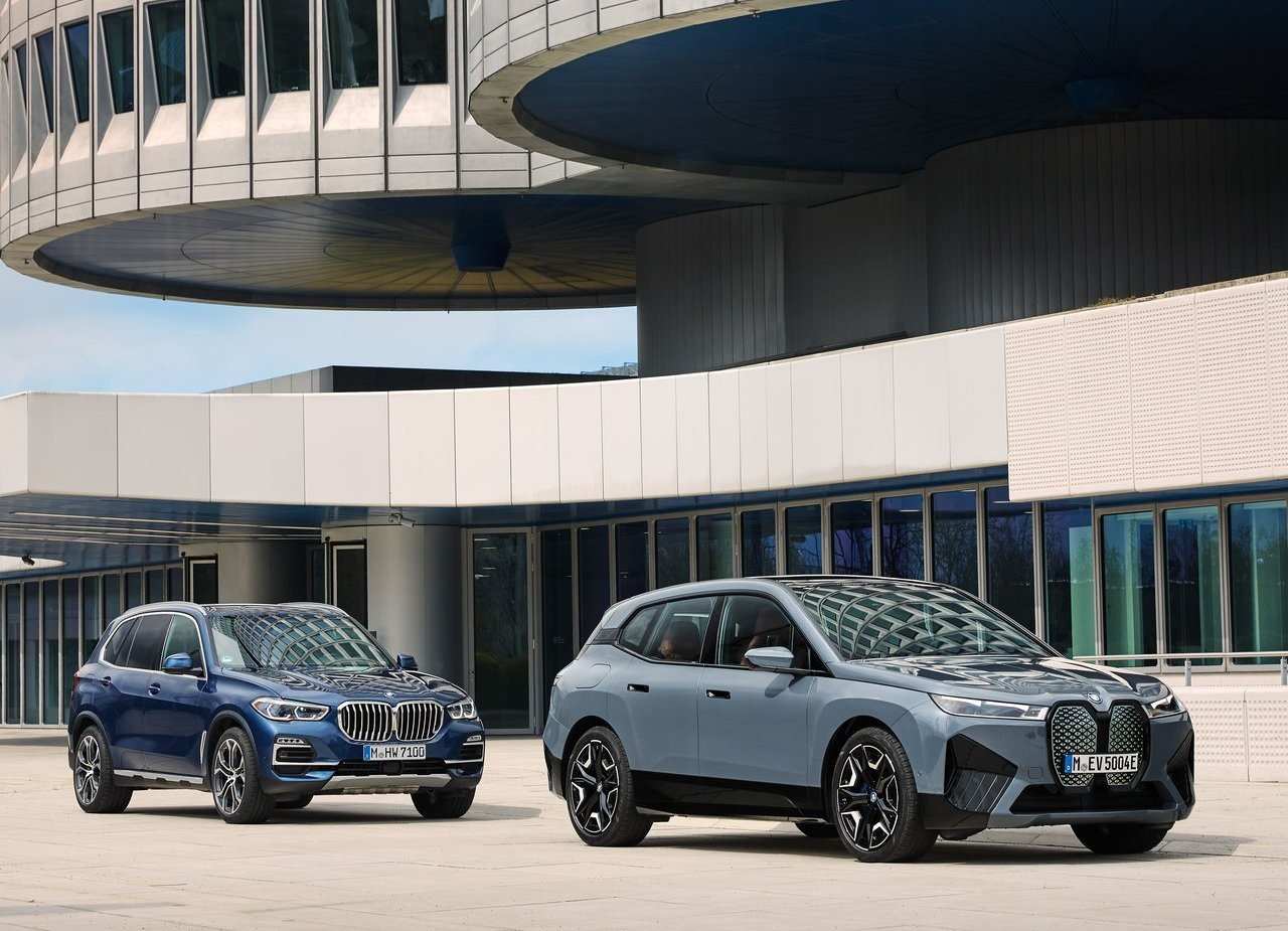 2022 - BMW iX xDRIVE50, foto 50