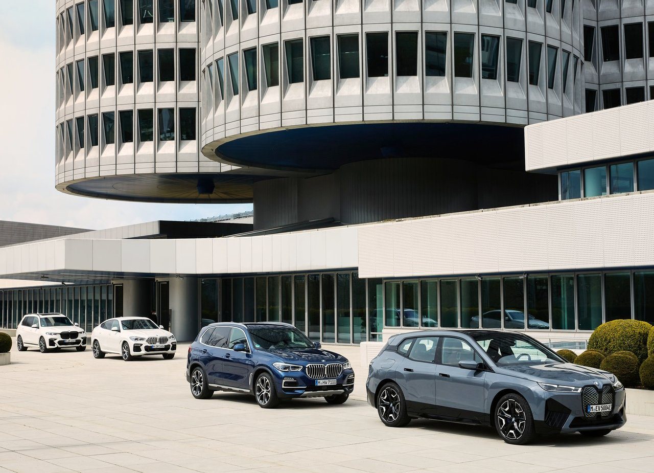 2022 - BMW iX xDRIVE50, foto 52