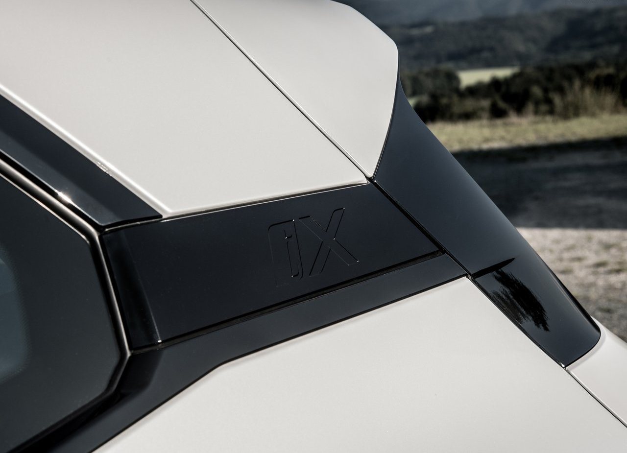 2022 - BMW iX xDRIVE50, foto 111