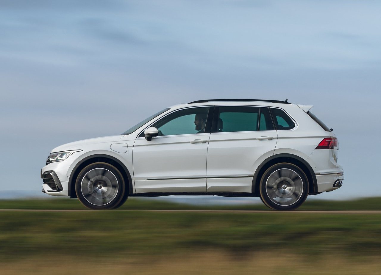 2021 - VOLKSWAGEN TIGUAN R-LINE eHYBRID UK VERSION, foto 23