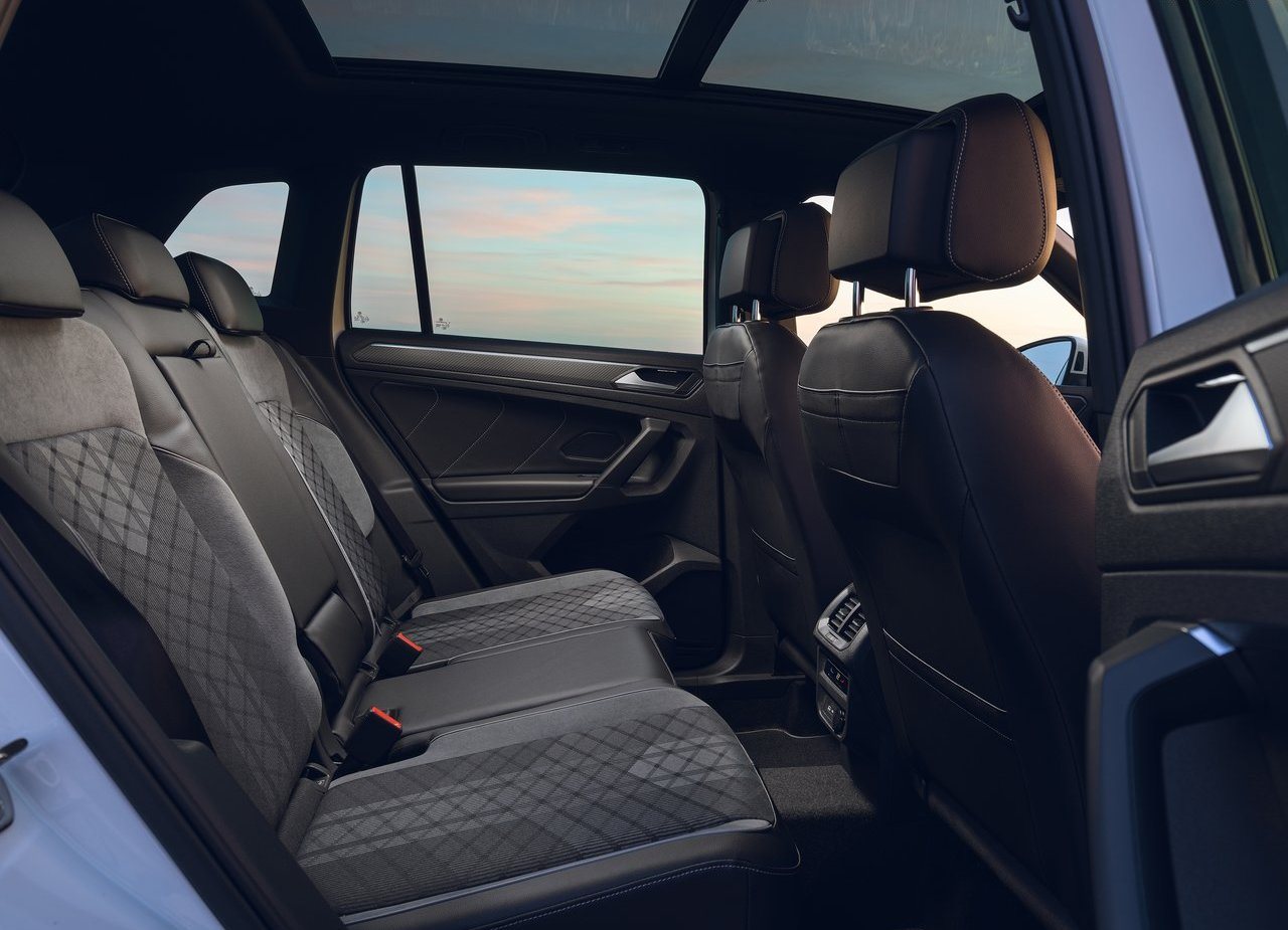 2021 - VOLKSWAGEN TIGUAN R-LINE eHYBRID UK VERSION, foto 49
