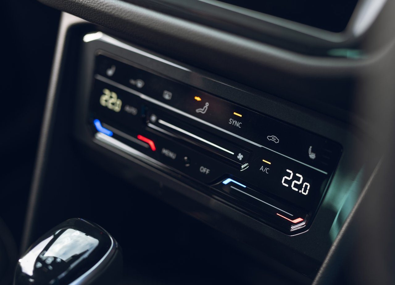 2021 - VOLKSWAGEN TIGUAN R-LINE eHYBRID UK VERSION, foto 54