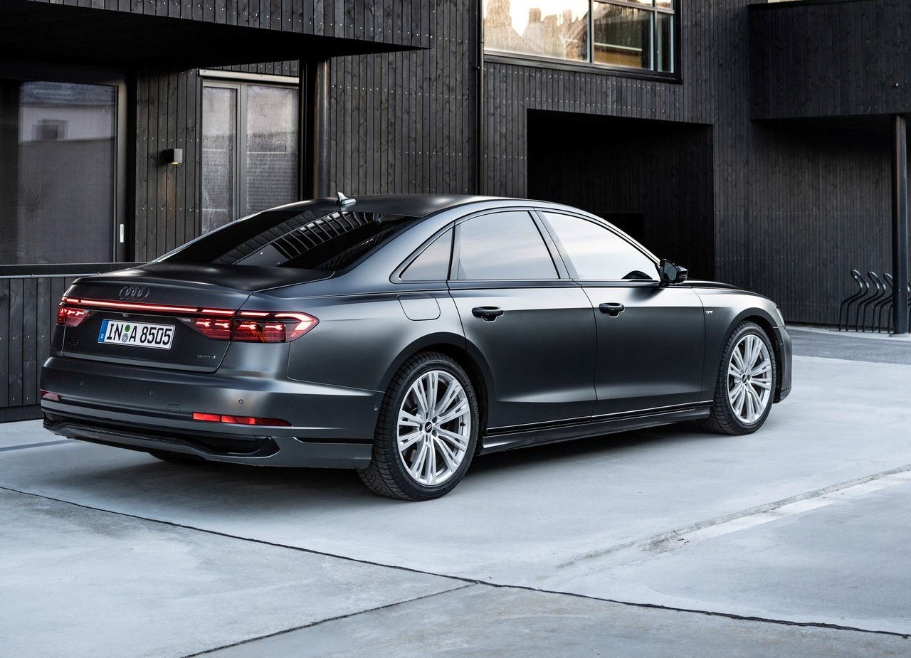 2022 - AUDI A8, foto 21