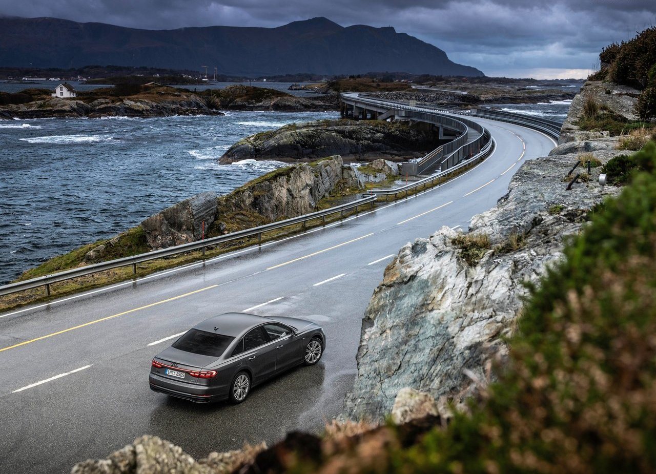 2022 - AUDI A8, foto 23