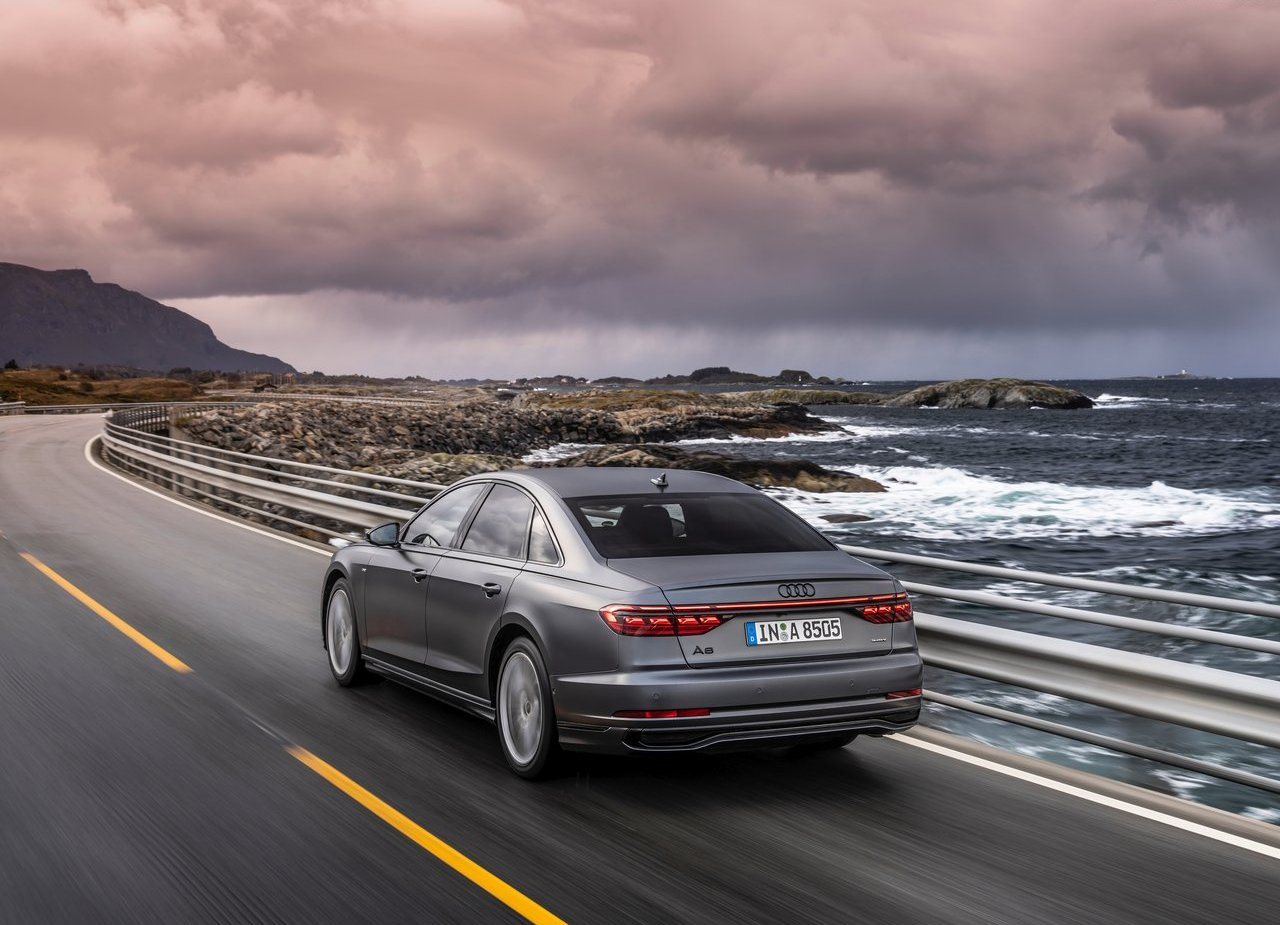2022 - AUDI A8, foto 24