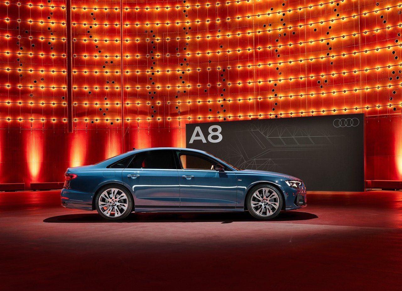 2022 - AUDI A8, foto 39