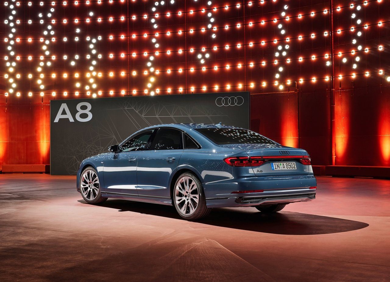 2022 - AUDI A8, foto 41