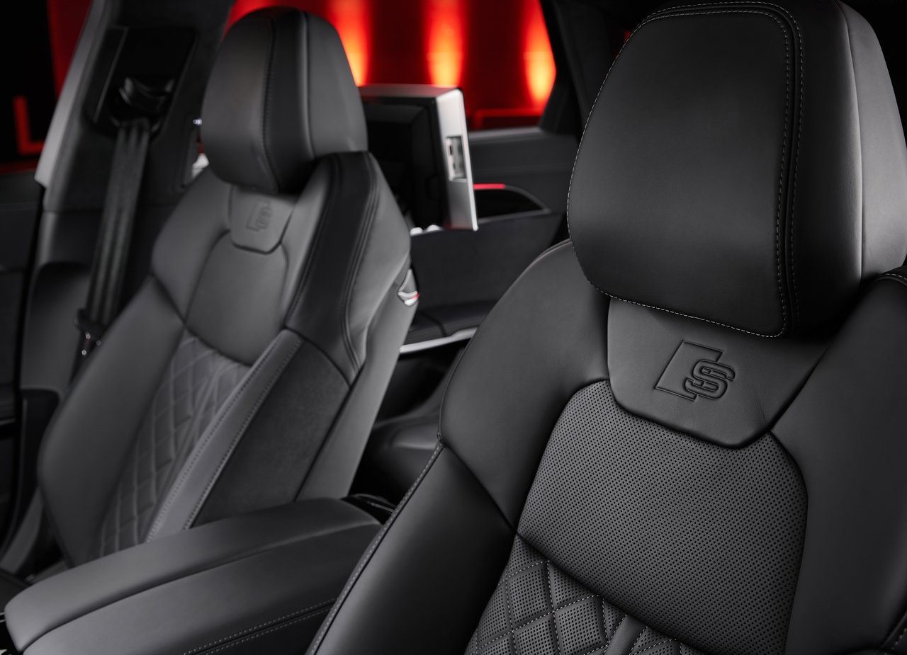 2022 - AUDI A8, foto 54