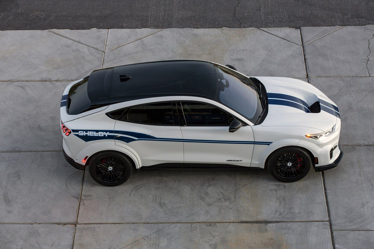 FORD MUSTANG SHELBY MACH-E GT CONCEPT, foto 9