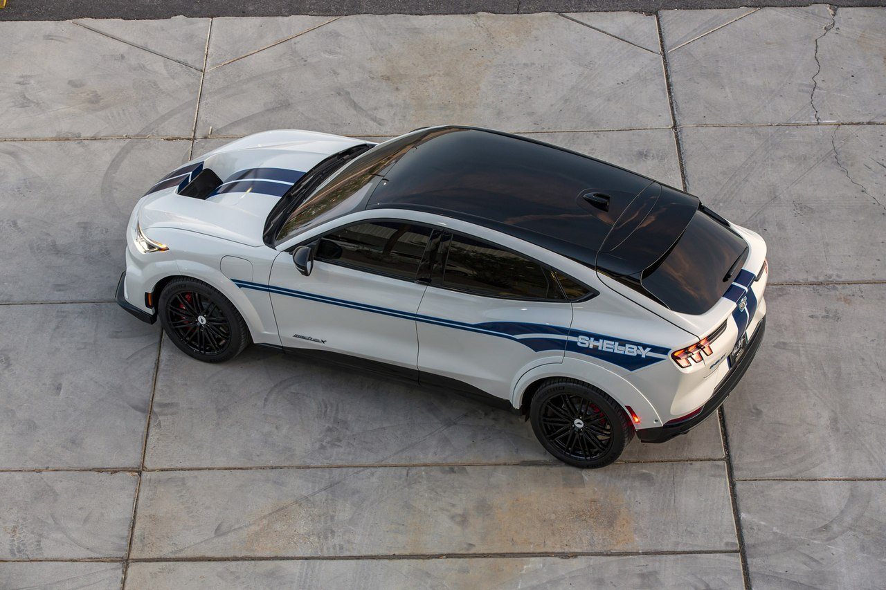 FORD MUSTANG SHELBY MACH-E GT CONCEPT, foto 10