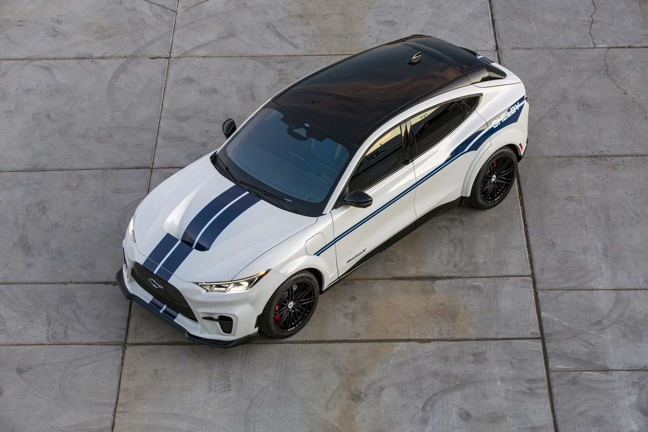 FORD MUSTANG SHELBY MACH-E GT CONCEPT, foto 11