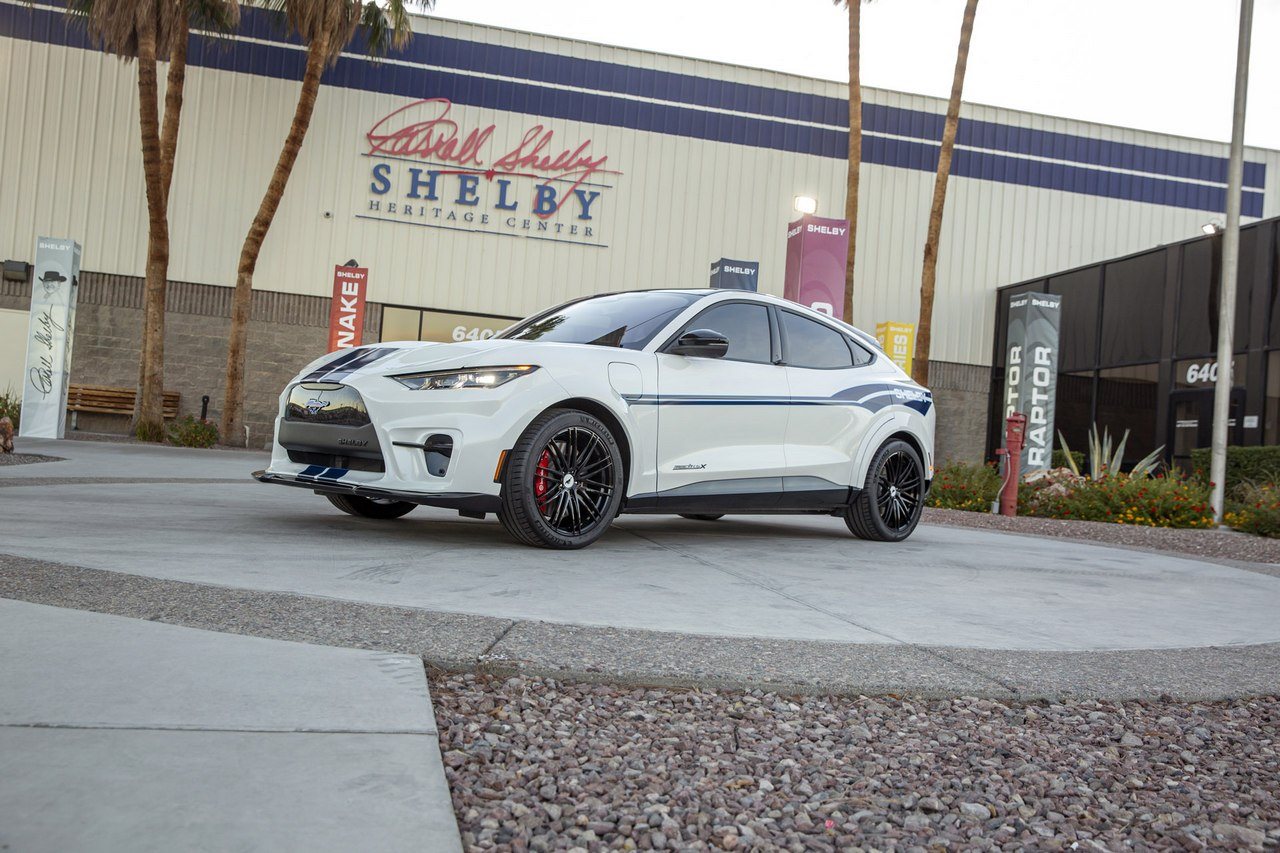 FORD MUSTANG SHELBY MACH-E GT CONCEPT, foto 27